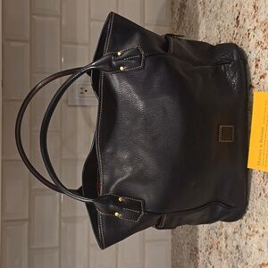 LIKE NEW Dooney and Bourke Kristen large Navy Tote